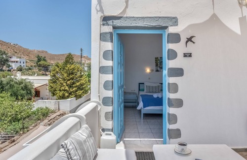Grikos House | Holiday Home 'Pico Bello Patmos 18' with Sea View, Wi-Fi and Air Conditioning