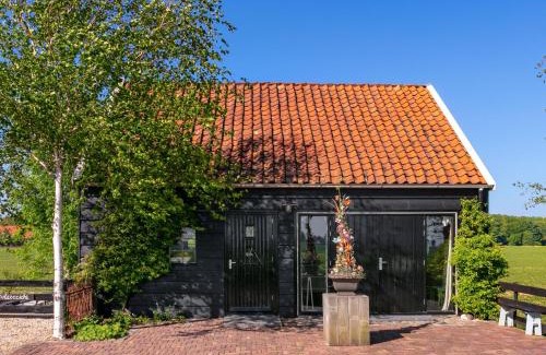 Zuid-Beijerland House | Holiday Home Polderzicht by Interhome