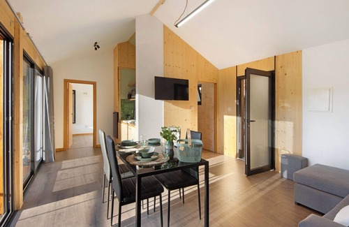 Marco de Canaveses Villa | Holiday Home 'Nature Stone and Villas - Casa 4' Mountain View, Private Terrace and Air Conditioning