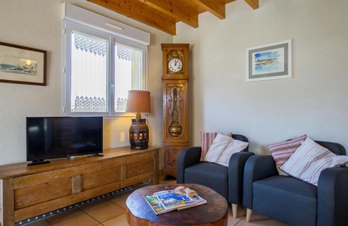 Santec House | Holiday Home Rève de Plage by Interhome