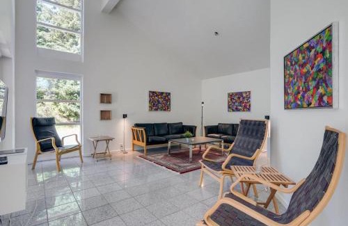 Hou House | Holiday Home Ralda - 590m from the sea by Interhome