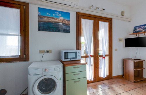 Bosa Marina House | Holiday Home ‘Residenza Solemar - App 11’ with Sea View