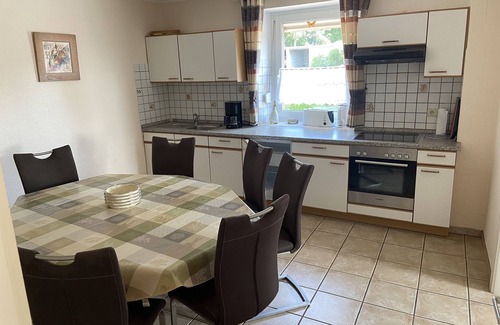 Rodershausen Apartment | Holiday Home Rodershausen near Vianden Castle