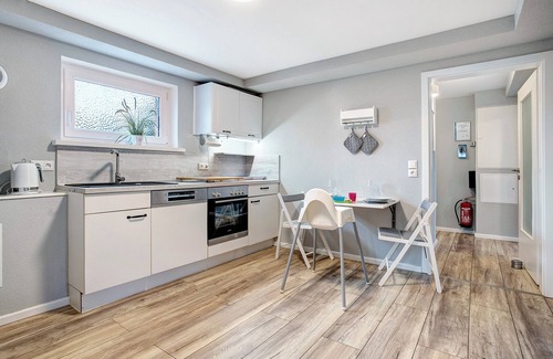 Schaprode House | Holiday Home 'Rügenferienhaus Komplett' with Shared Terrace, Shared Garden and Wi-Fi