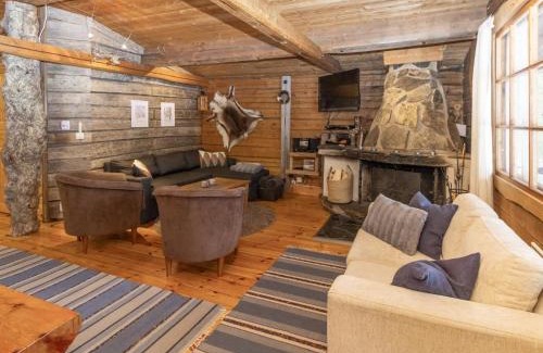 Luosto House | Holiday Home Savottakämppä by Interhome
