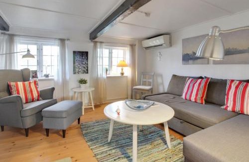 Hojer House | Holiday Home Segut by Interhome