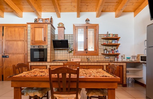 Sava House | Holiday Home 'Spitulo' with Garden & A/C