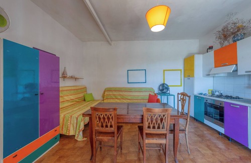 Giorgilorio House | Holiday Home 'Sprocketlandia' with Private Terrace, Shared Garden and Wi-Fi