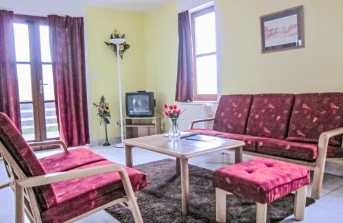Starkov House | Holiday Home Stárkov by Interhome