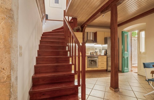 Lefkada House | Holiday Home 'Sunny and Cozy House In Lefkada' with Private Terrace, Wi-Fi and Air Conditioning