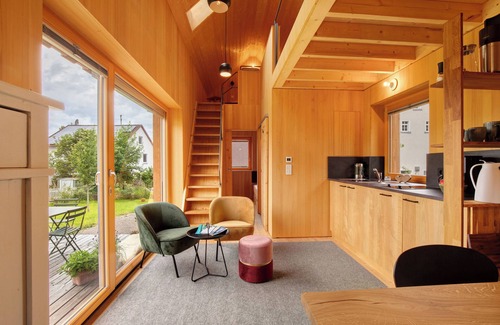 Gemarkung Mohringen House | Holiday Home 'Tinyhaus Am Bussen' with Private Terrace and Private Garden