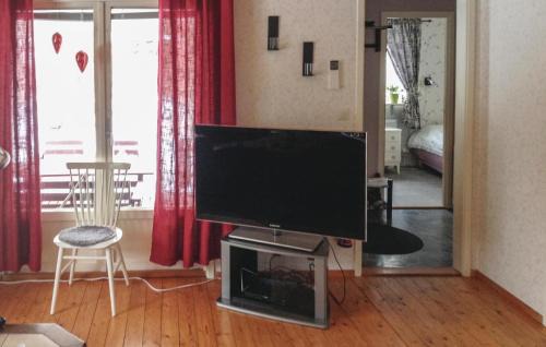 Tived House | Holiday Home Tived With Fireplace I