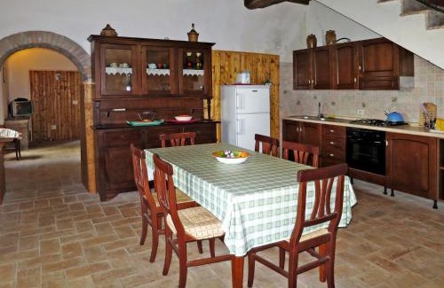 Civitella d'Agliano House | Holiday Home Topano by Interhome