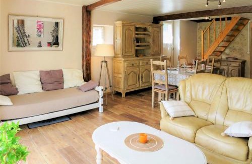 Cissac-Medoc House | Holiday Home Tuilières by Interhome