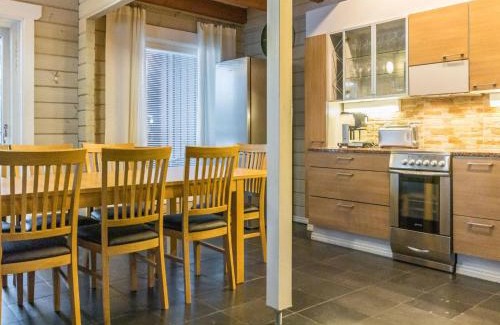 Kehys-Kainuu House | Holiday Home Uulanlinna a- paritalo by Interhome
