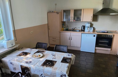 Altmorschen House | Holiday Home 'Villa - Fuldablick' with Mountain View, Private Terrace and Wi-Fi