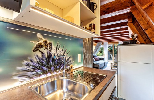 Frenkhausen House | Holiday Home 'Villa Natura' with Mountain View, Terrace, Garden & Wi-Fi