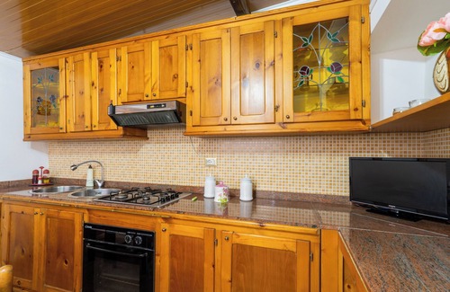 Galatone House | Holiday Home 'Villa Relax Due' with Shared Pool & Wi-Fi