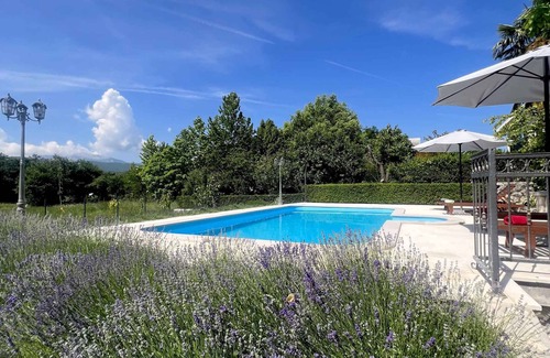 Donji Prolozac House | Holiday home with swimming pool and air conditioning