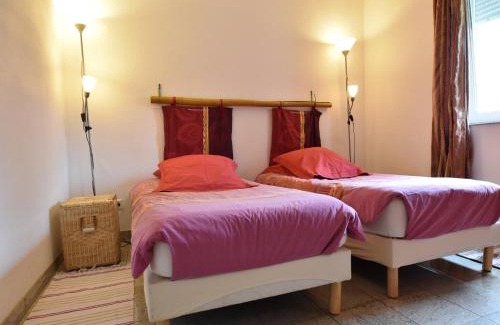Varsberg House | Holiday home with beautiful view on the village