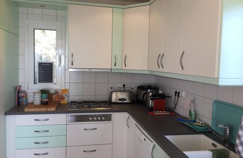 El Mas Fumats House | Holiday home with private pool and sea views - near Aquabrava