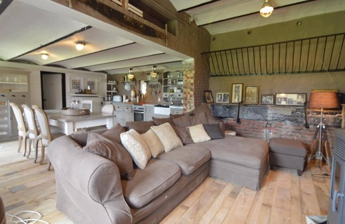 Pittem Other | Holiday home with garden
