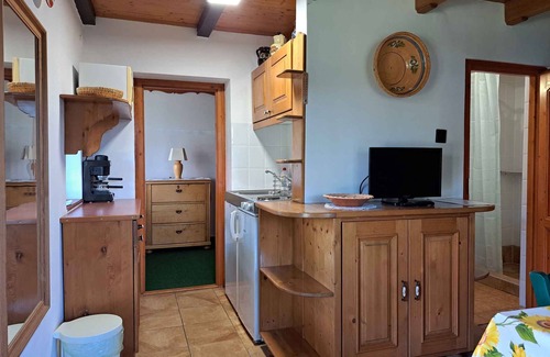 Tiszafured House | Holiday home with outdoor pool, air conditioning and WiFi