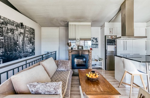 Perelada House | Holiday Home with Pool and in a Golf Zone
