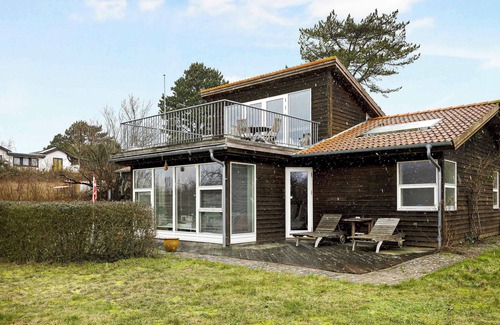 Kalundborg House | Holiday home with spa, sauna and beautiful view