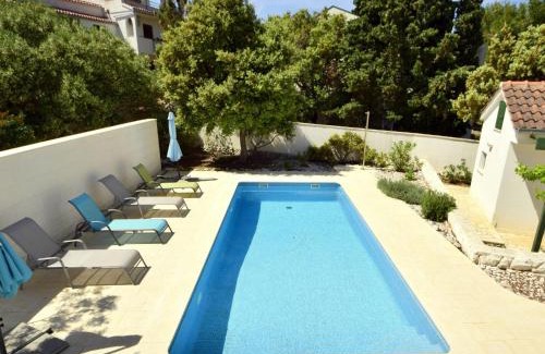 Sevid House | Holiday Home Željko by Interhome