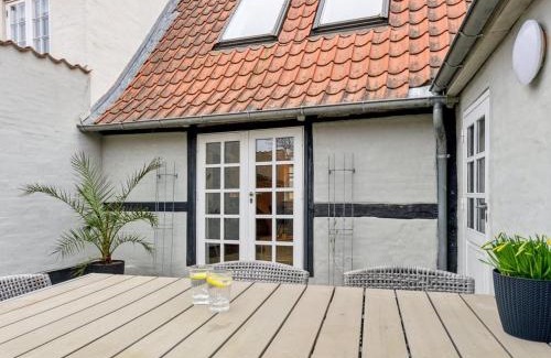 Faaborg House | Holiday Home Zezilie - 500m from the sea by Interhome