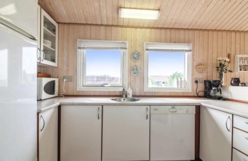 Hvorup Klit House | Holiday Home Zuhra - 250m from the sea by Interhome