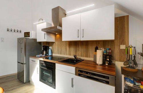 Neuerburg House | Holiday Home 'Zum Burgfried' with Wi-Fi