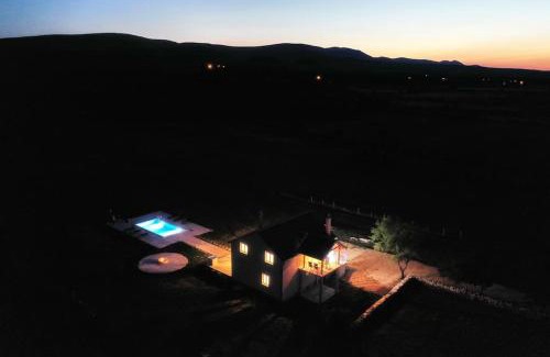 Ervenik Villa | Holiday House Aurora Borealis