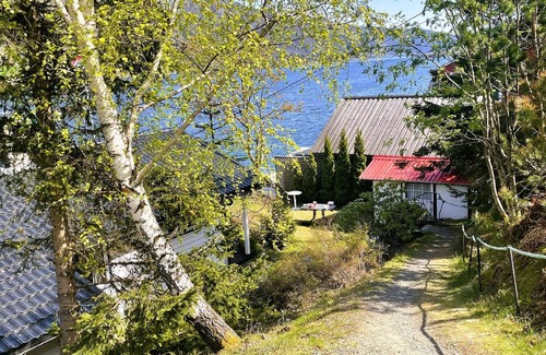 Balestrand House | Holiday house Balestrand for 1 - 6 persons with 3 bedrooms - Holiday home