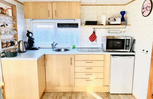 Onderdijk House | Holiday house Balu am Wasser- anglers are welcome!