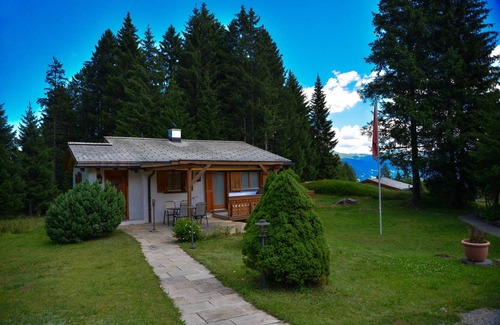 Malix Ski Chalet | Holiday house Malix for 1 - 5 persons with 3 bedrooms - Holiday house