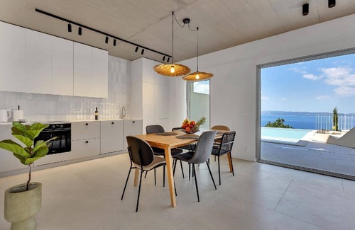 Podgora House | Holiday house Podgora for 1 - 8 persons with 4 bedrooms - Twin house