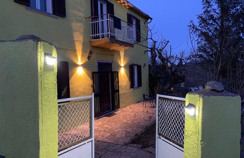 Semproniano House | Holiday house Semproniano for 1 - 4 persons with 2 bedrooms - Row house