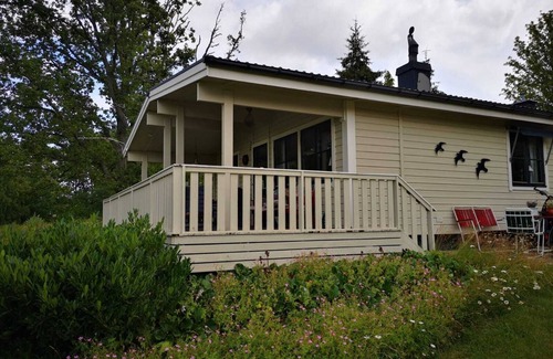Hjo House | Holiday house "smultronsställe", Hjo, Vätternsee