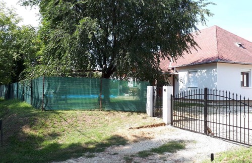 Szolosgyorok House | Holiday house Szõlõsgyörök for 1 - 7 persons with 3 bedrooms - Holiday house