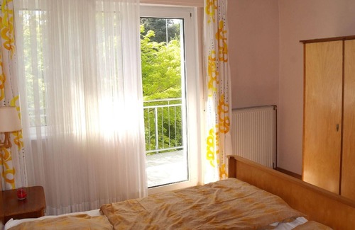 Bierstadt House | Holiday house Wiesbaden for 1 - 4 persons with 3 bedrooms - Row house
