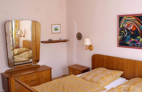 Bierstadt House | Holiday house Wiesbaden for 1 - 4 persons with 3 bedrooms - Row house