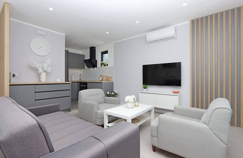 Senj House | Holiday house with a swimming pool Senj (K-21661)