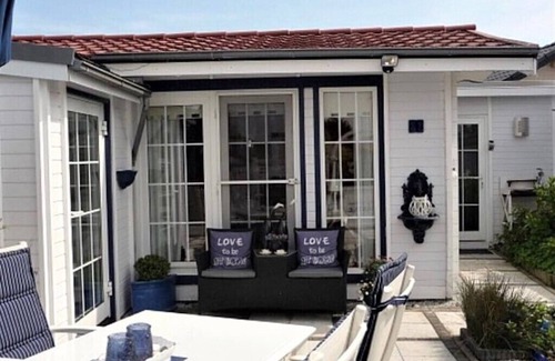 Onderdijk House | Holiday house with a fantastic terrace