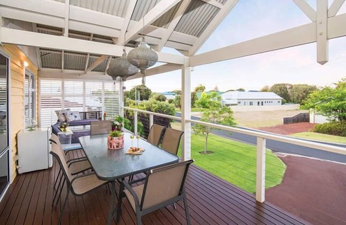 Quindalup House | HOLIDAY IN DUNSBOROUGH - QUINDALUP n *BAYSIDE*