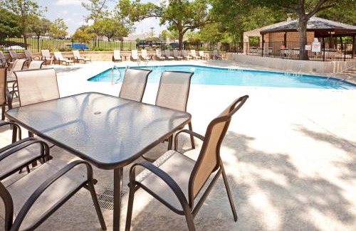 Highland Hotel | Holiday Inn Austin Midtown by IHG