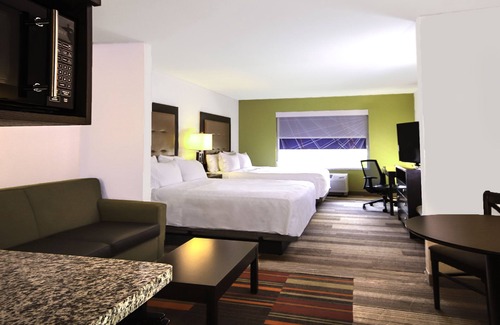 New Martinsville Hotel | Holiday Inn Express & Suites New Martinsville by IHG