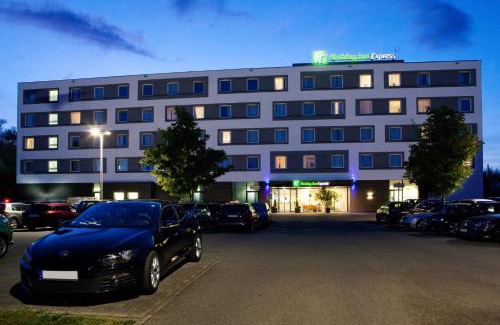 Waggershausen Hotel | Holiday Inn Express Friedrichshafen by IHG
