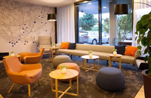 Waggershausen Hotel | Holiday Inn Express Friedrichshafen by IHG
